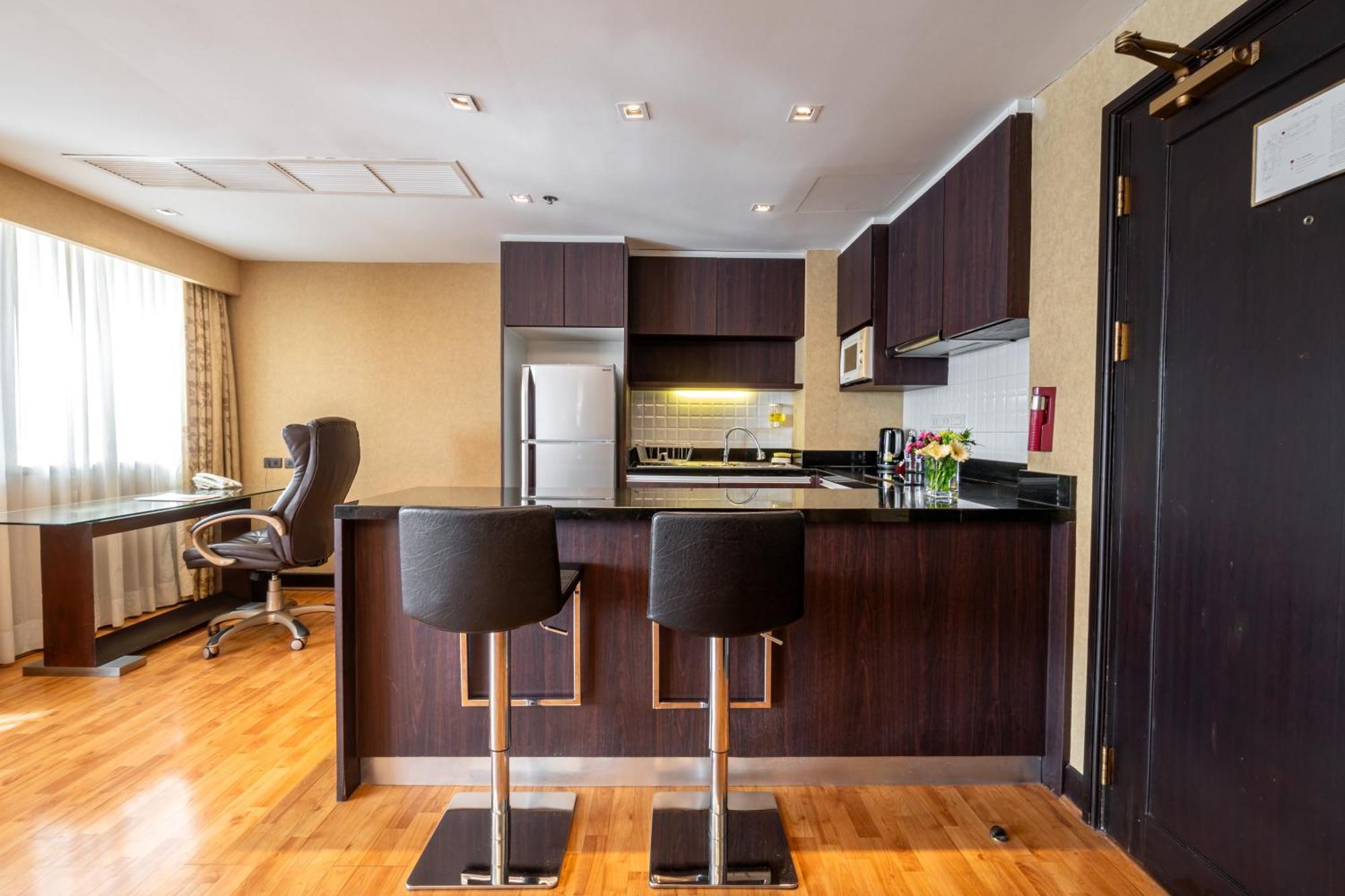 Rembrandt Residences מלון
