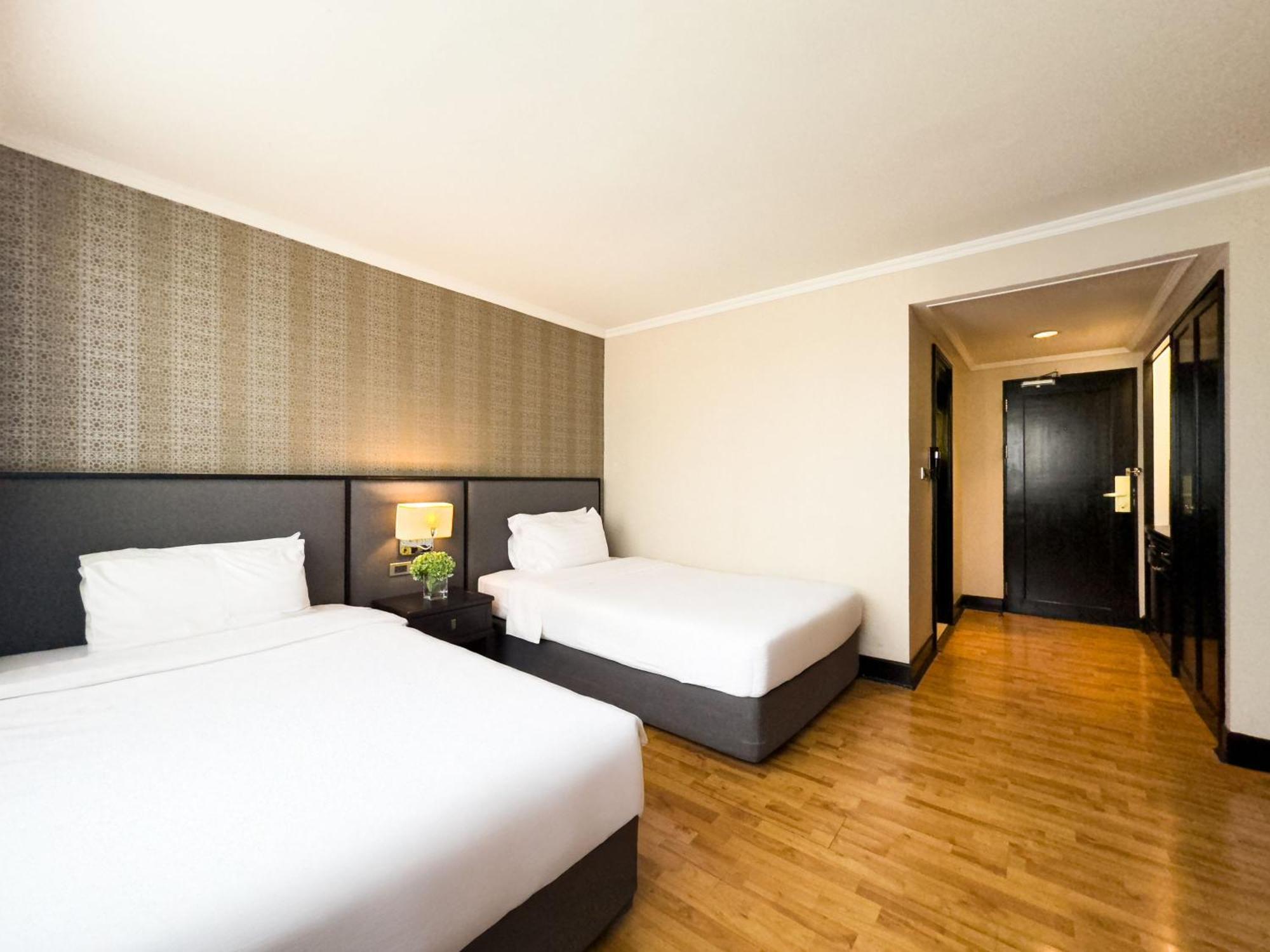 Rembrandt Sukhumvit - Sha Extra Hotel