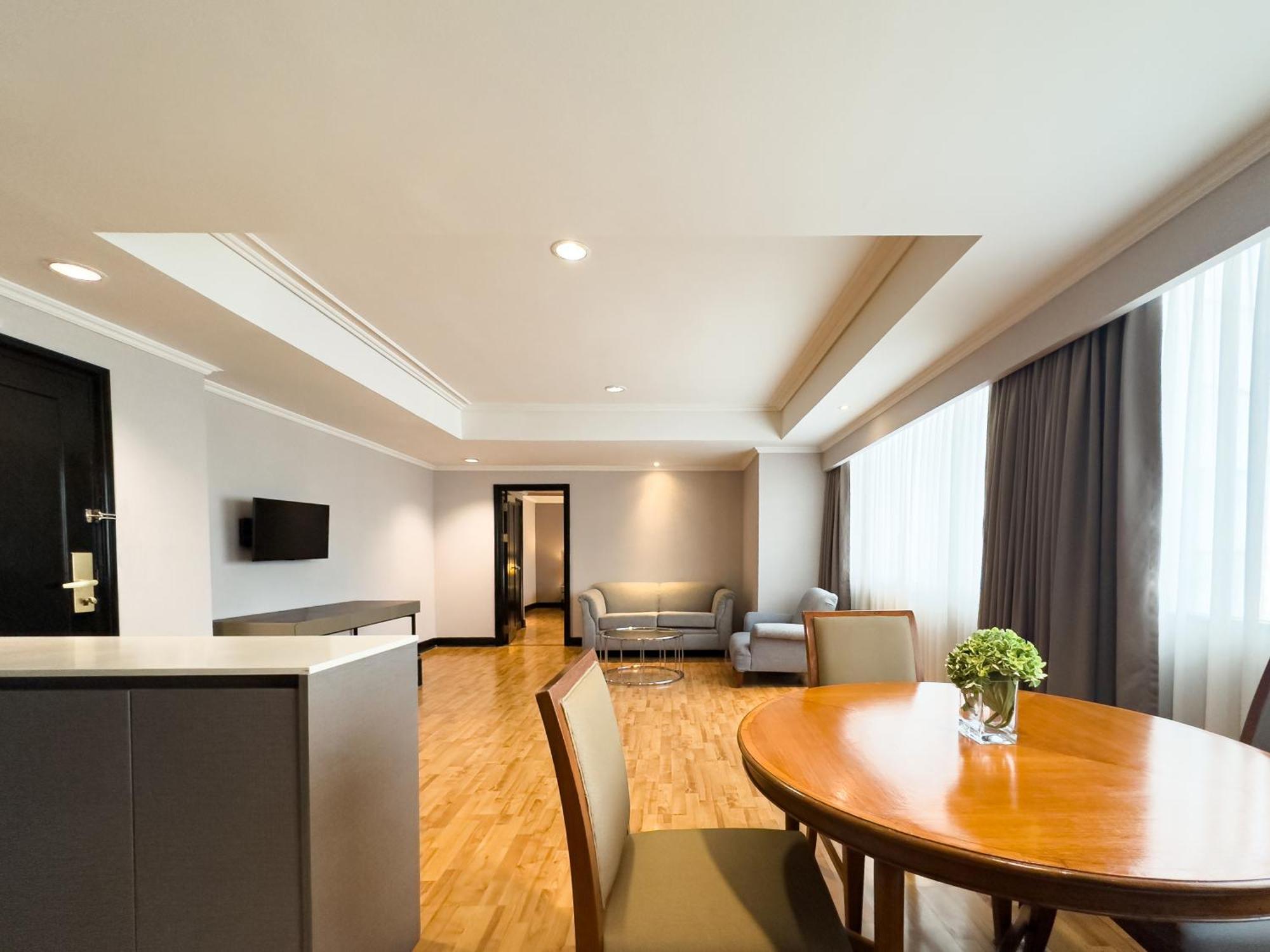Hotel Rembrandt Sukhumvit - Sha Extra 4*