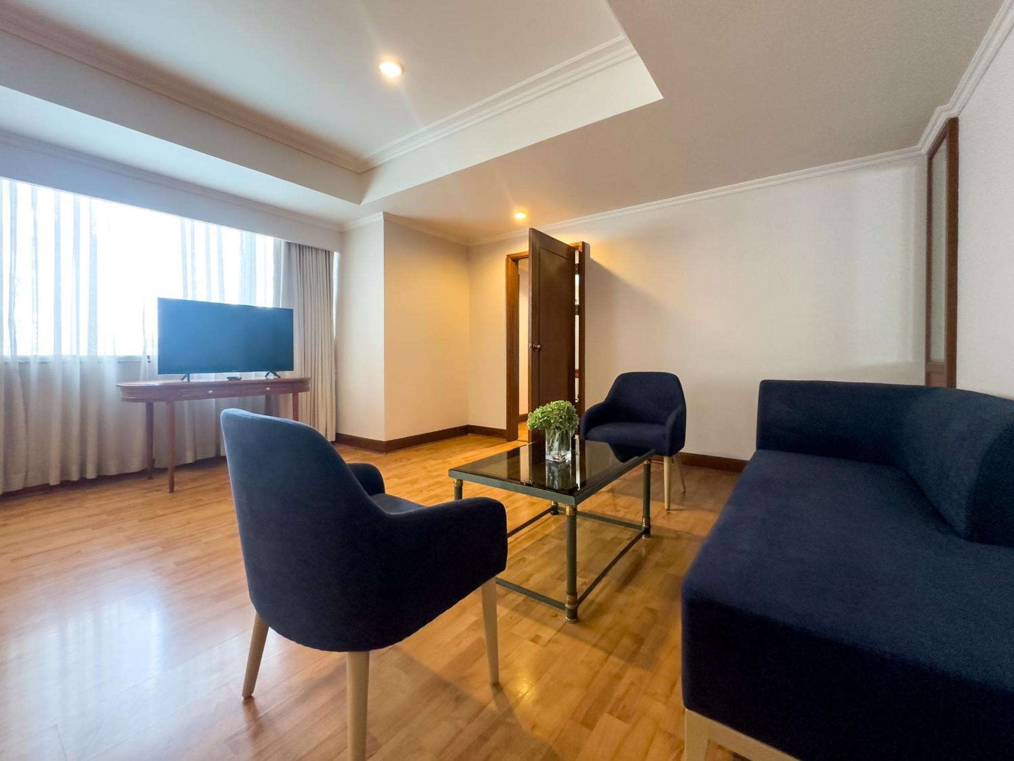 Rembrandt Residences 4*